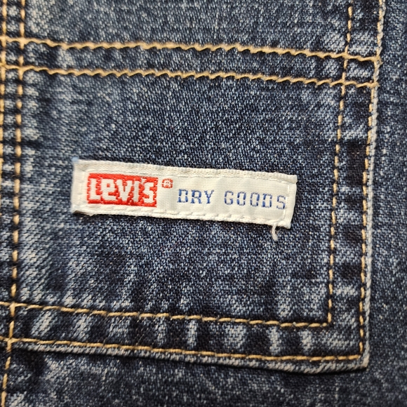 Classic Women's Dark Blue Jeans - Picture 5 of 8